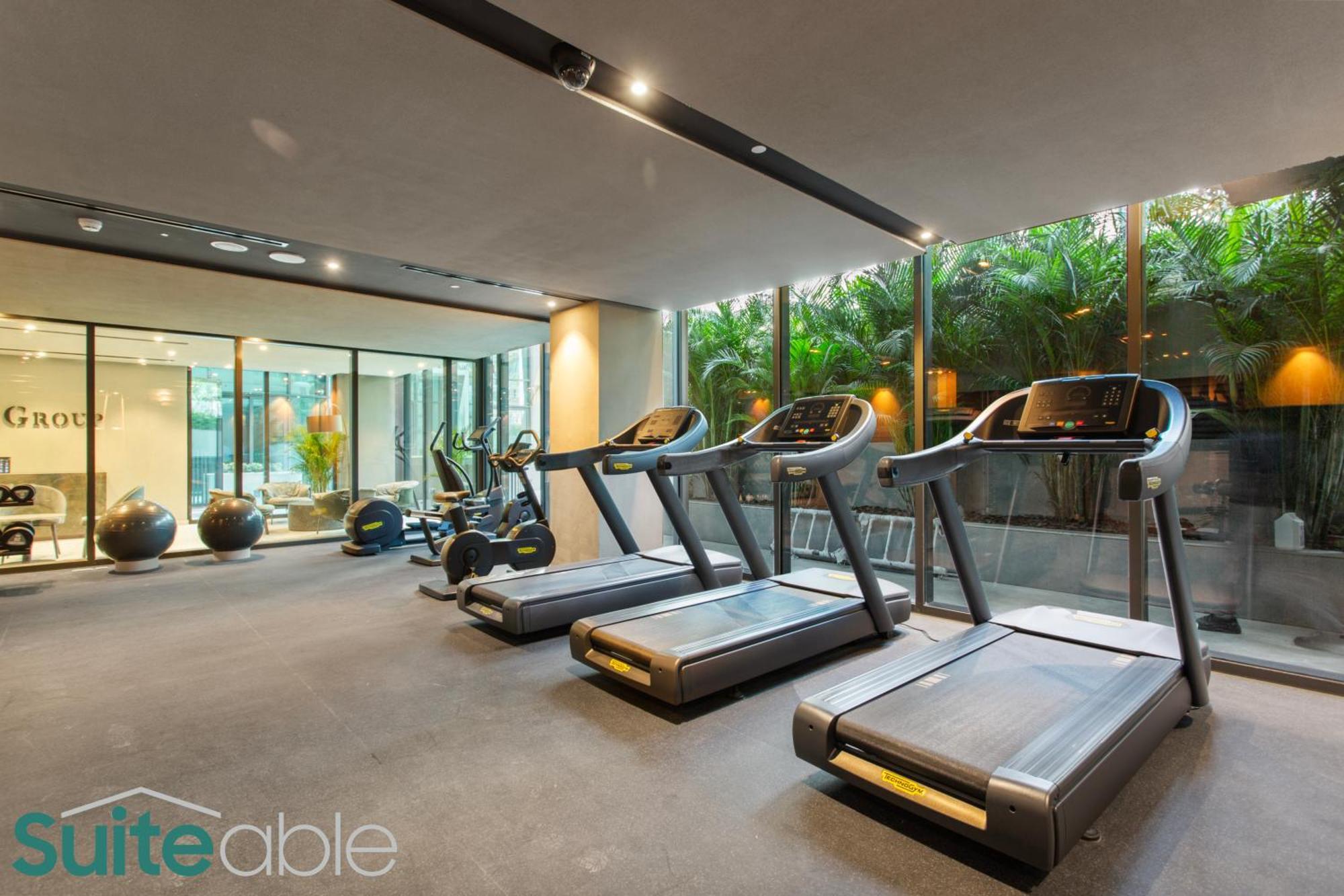 Urban Retreat In The Autograph Jvc *