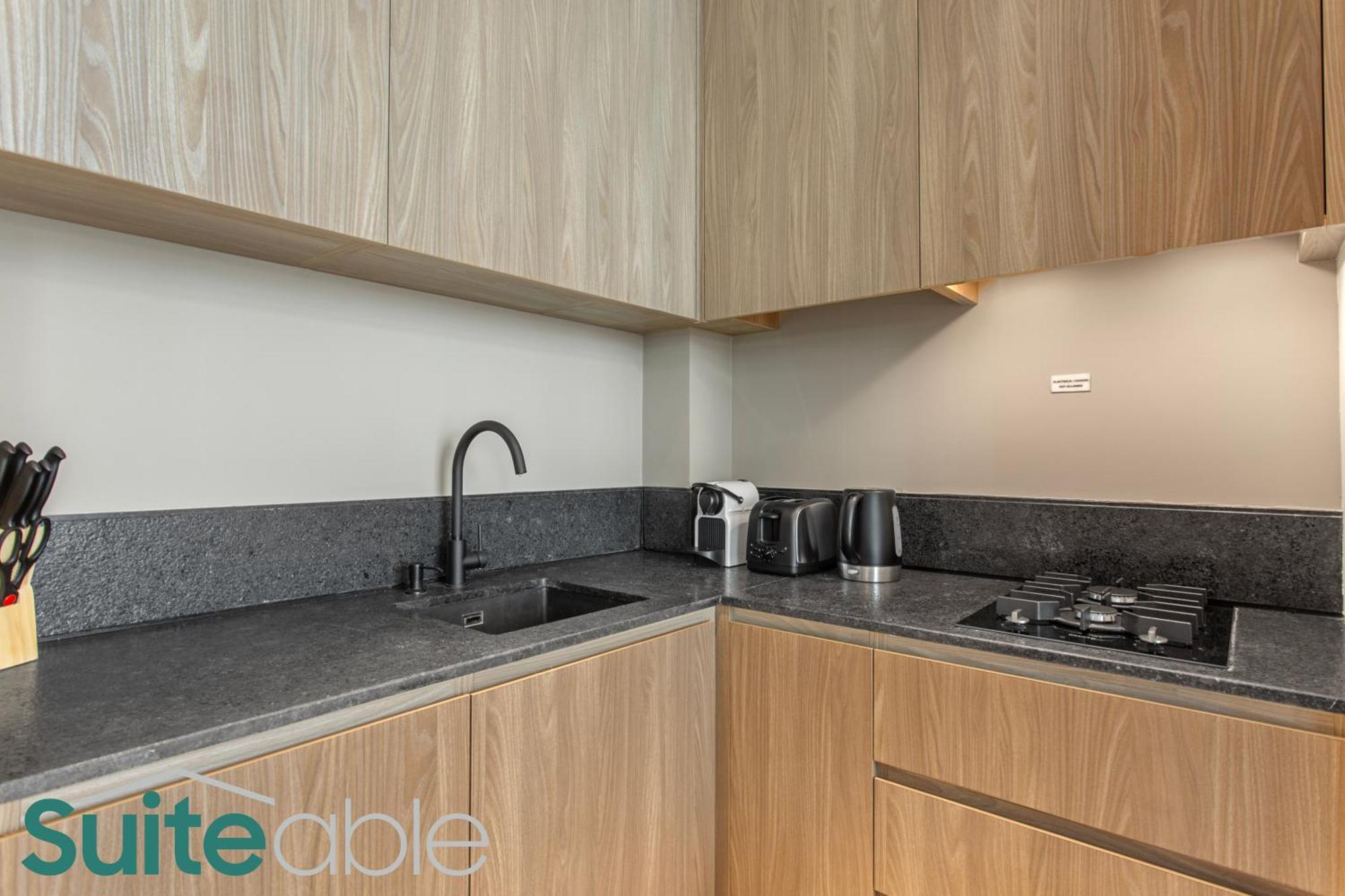 Apartment Urban Retreat In The Autograph Jvc